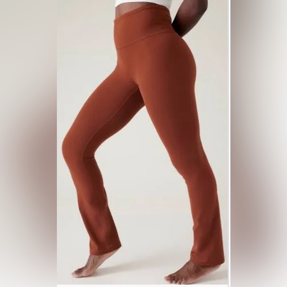 NWOT Athleta Elation Straight Leg Pant Yoga Pilates Brown Medium PETITE